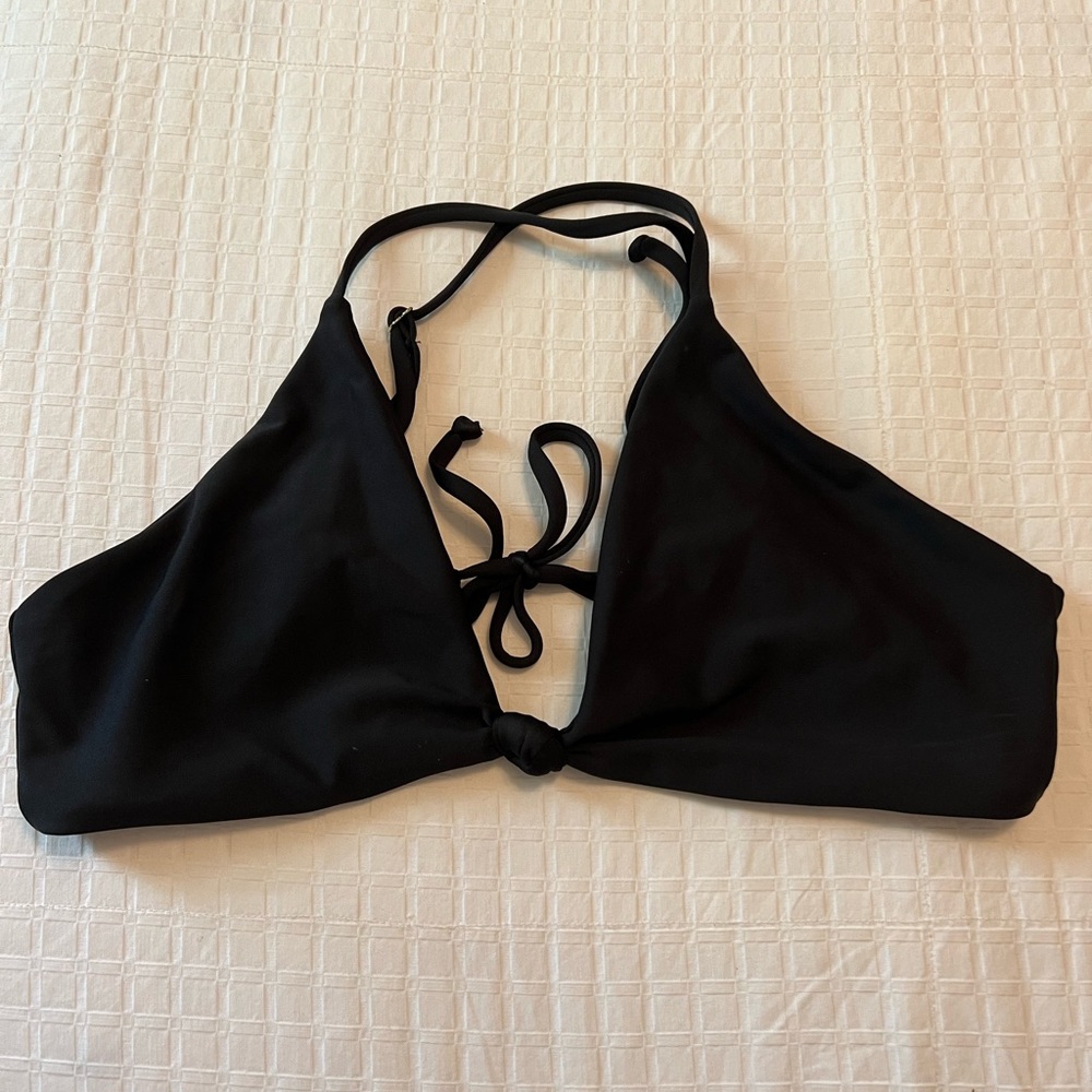 Skatie Swim Front Knot Bikini Top